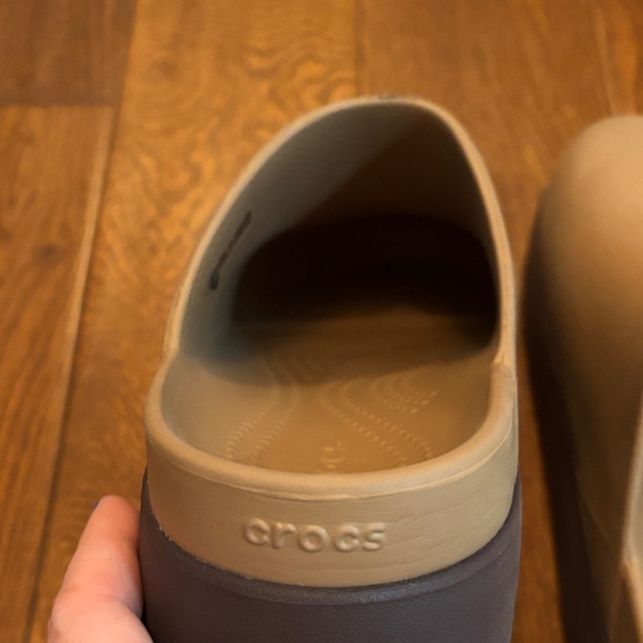 Beige Clogs with Dark Soles - Picture 3 of 5